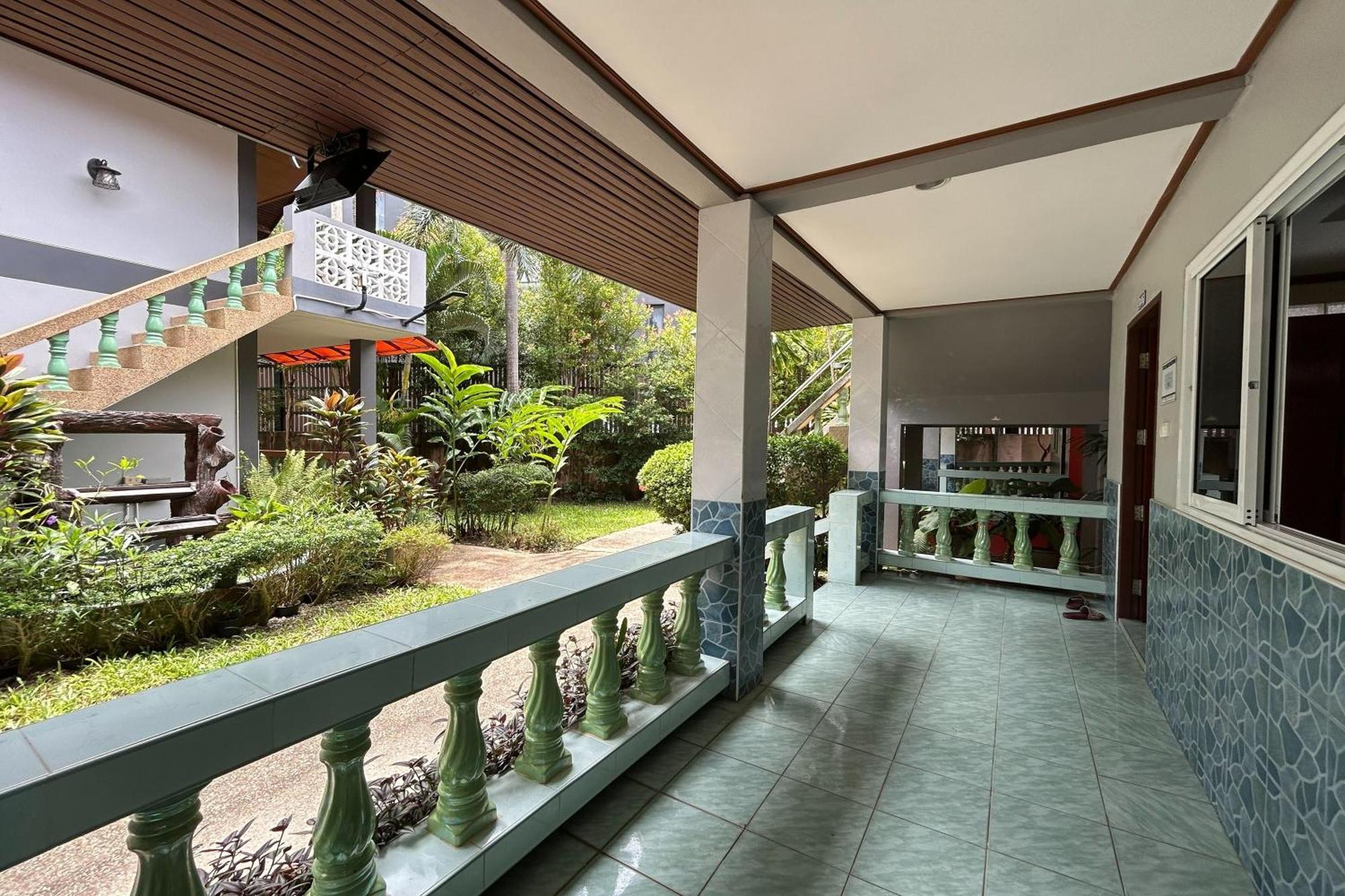 มีมี เพลซ แอนด์ ทัวร์ กระบี่ Hotel Ao Nang ภายนอก รูปภาพ